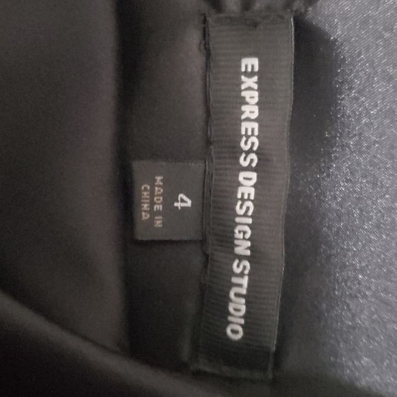 Express - Picture 4 of 4